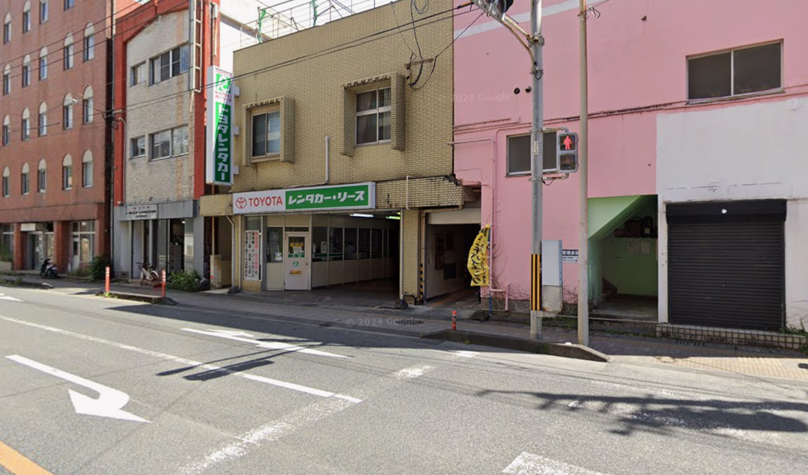 トヨタレンタカー名瀬港店 奄美大島の店舗外観と周辺道路